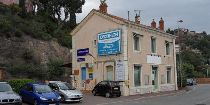 Gare de Théoule-sur-Mer